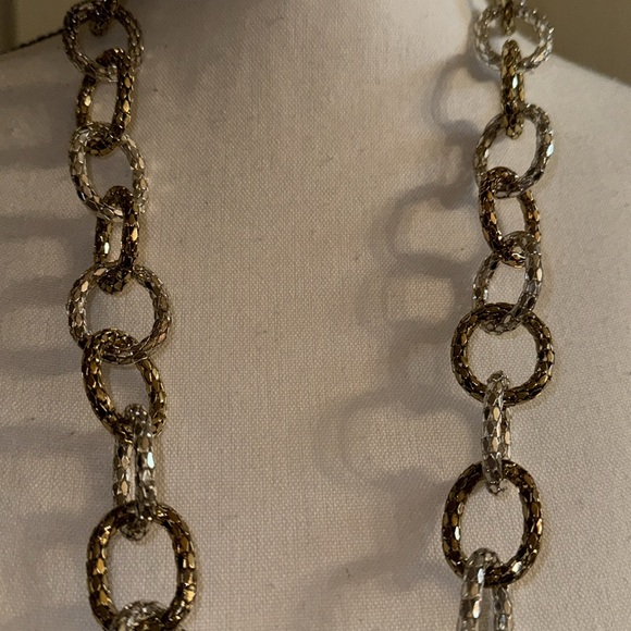 SILVER AND GOLD LINK CHAIN NECKLACE - Picture 4 of 8